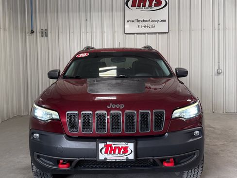 Used 2020 Jeep Cherokee Trailhawk AWD/4WD image 19