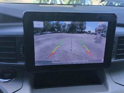 Used 2023 Ford Explorer XLT w/ Equipment Group 202A AWD/4WD image 20