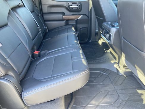 Used 2021 Chevrolet Silverado 1500 High Country w/ Technology Package image 32