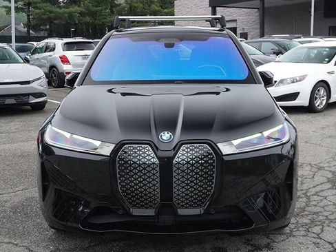 Used 2024 BMW iX xDrive50 w/ Premium Package image 16