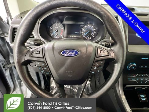Used 2020 Ford Edge SE image 8