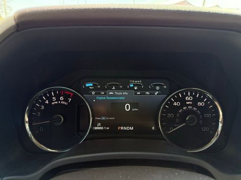 Certified 2018 Ford F150 Lariat image 21