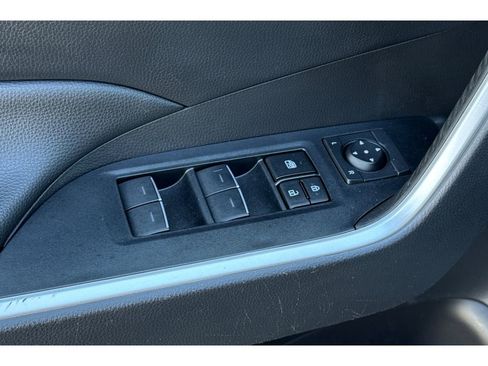 Used 2023 Toyota RAV4 XLE Premium image 12