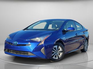 Used 2016 Toyota Prius Two video 2