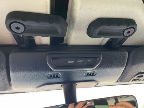 Used 2023 Jeep Gladiator Rubicon w/ Cold Weather Group image 29