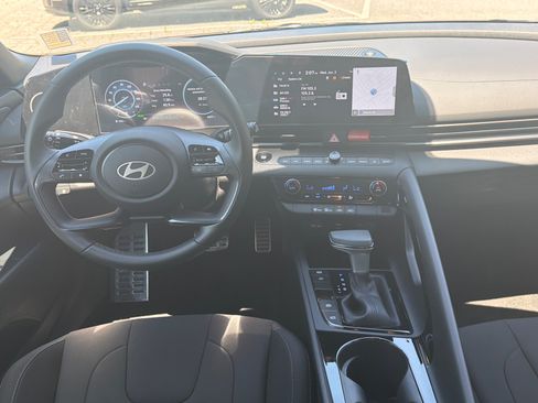 Certified 2026 Hyundai Elantra SEL FWD image 23