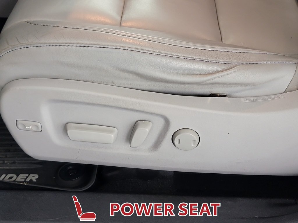 Used 2018 Toyota Highlander XLE AWD/4WD image 15