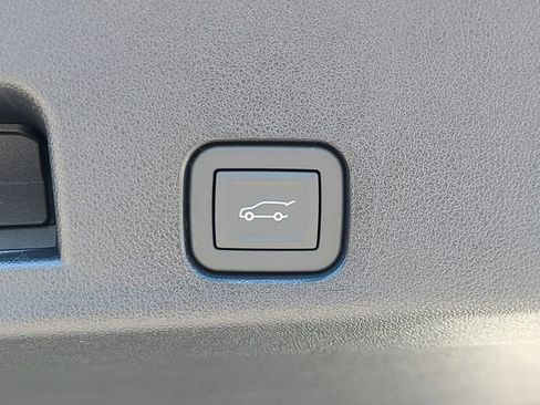 New 2026 Chevrolet Traverse LT FWD image 11