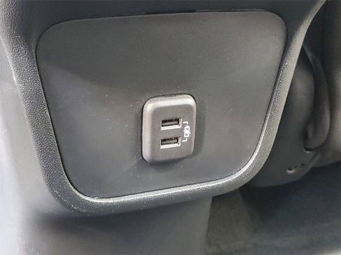 Used 2023 Chevrolet Equinox LT image 14