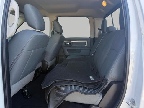 Used 2019 RAM 1500 Classic SLT image 25