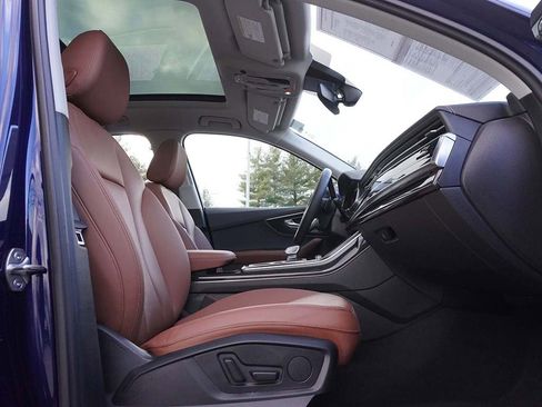 Used 2023 Audi Q7 2.0T Premium w/ Convenience Package image 38