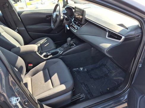 Used 2024 Toyota Corolla LE FWD image 5