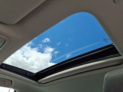 Certified 2025 Honda Accord SE image 14
