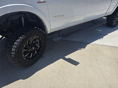 Used 2019 RAM 2500 Laramie AWD/4WD image 9