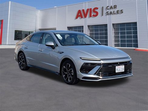 Used 2025 Hyundai Sonata SEL image 3