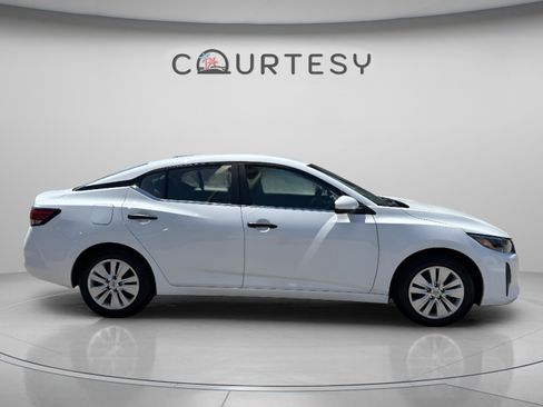 Certified 2025 Nissan Sentra S image 8