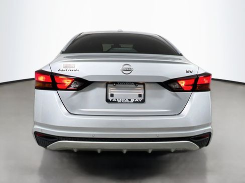 Used 2023 Nissan Altima 2.5 SV FWD image 6