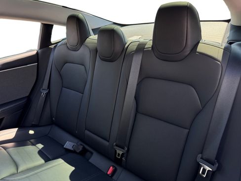 Used 2024 Tesla Model 3 Standard Range RWD image 13