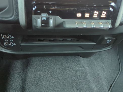 New 2026 RAM 2500 Tradesman AWD/4WD image 28