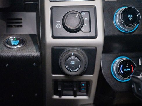 Used 2019 Ford F150 Lariat w/ Equipment Group 502A Luxury image 45