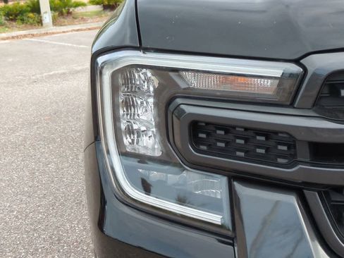 Used 2024 Ford Ranger XLT w/ Trailer Tow Package image 10