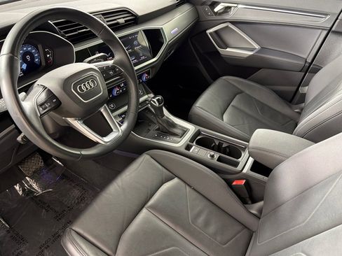 Used 2024 Audi Q3 2.0T Premium Plus w/ Premium Plus Package AWD/4WD image 9