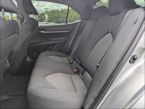 Used 2020 Toyota Camry LE FWD image 13