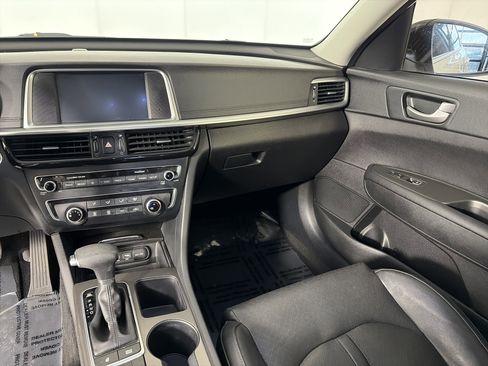 Used 2020 Kia Optima SE image 4