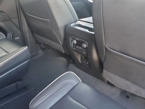 Used 2023 Chevrolet Suburban Premier image 20