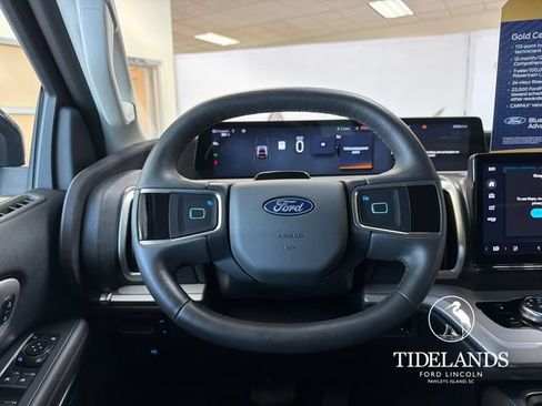 Certified 2025 Ford Expedition Active RWD image 18