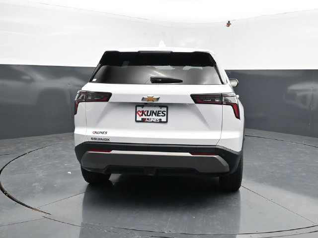 Used 2025 Chevrolet Equinox LT FWD image 7