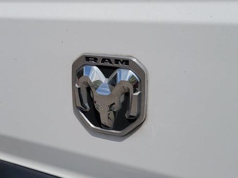 Used 2024 RAM ProMaster 2500 w/ Safety Group FWD image 5