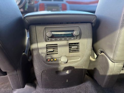 Used 2011 Chevrolet Avalanche LTZ image 19