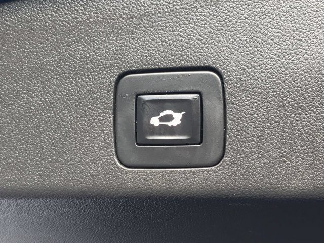 Used 2022 Buick Encore GX Essence w/ Advanced Technology Package FWD image 15