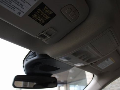 Used 2020 Ford Escape Titanium w/ Titanium Premium Package 2.0 image 29