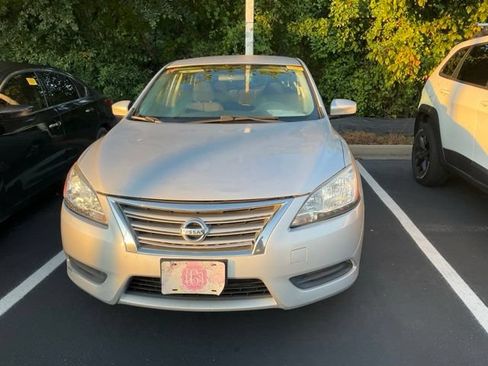 Used 2015 Nissan Sentra SV FWD image 11