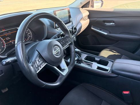 Used 2022 Nissan Sentra SR w/ Electronics Package FWD image 18