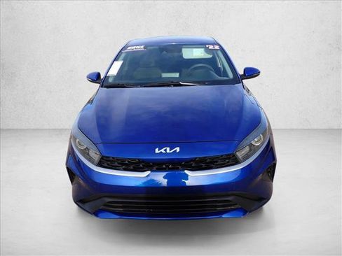 Used 2022 Kia Forte LXS w/ LXS Technology Package FWD image 5