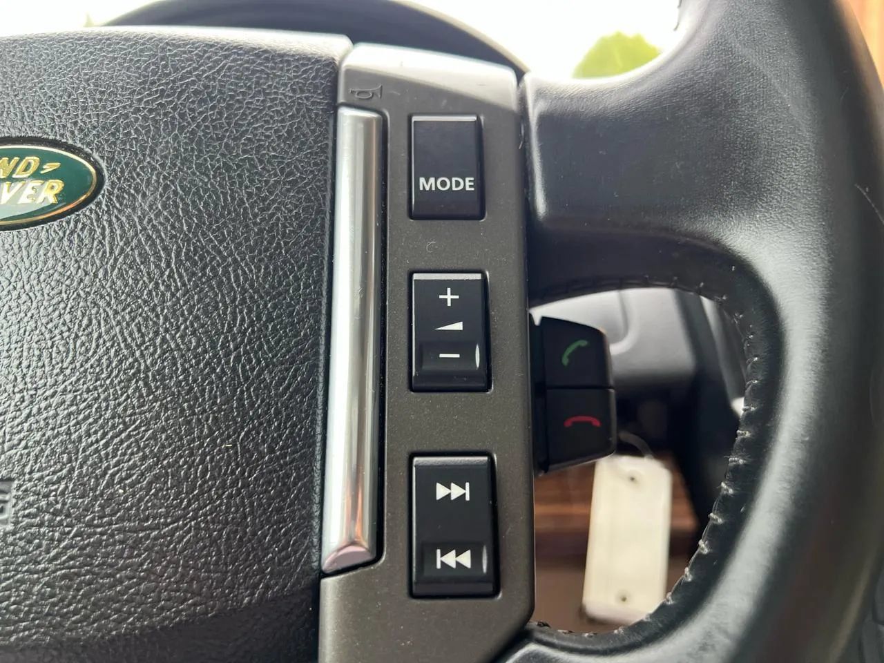 Used 2010 Land Rover LR2 HSE AWD/4WD image 36