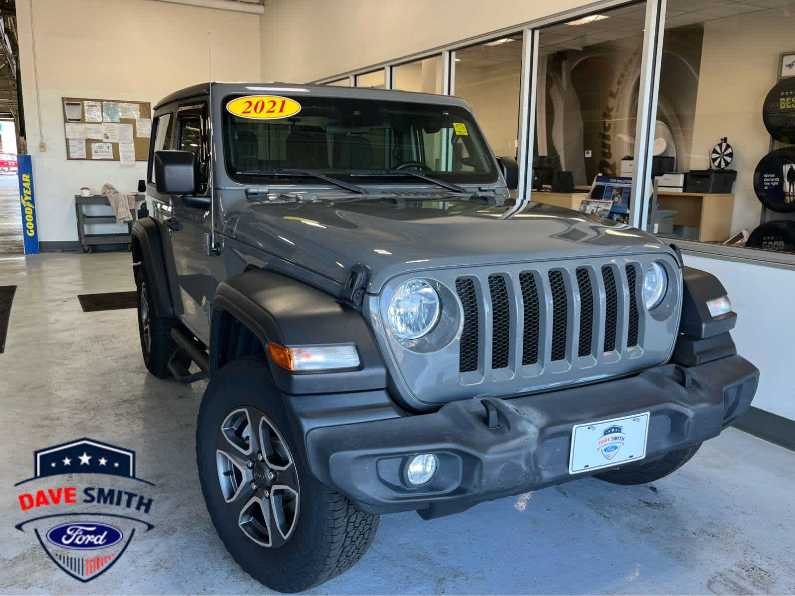 Used 2021 Jeep Wrangler Sport AWD/4WD image 2