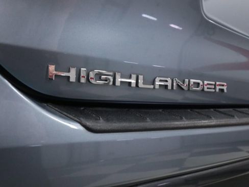 Used 2022 Toyota Highlander Limited image 30