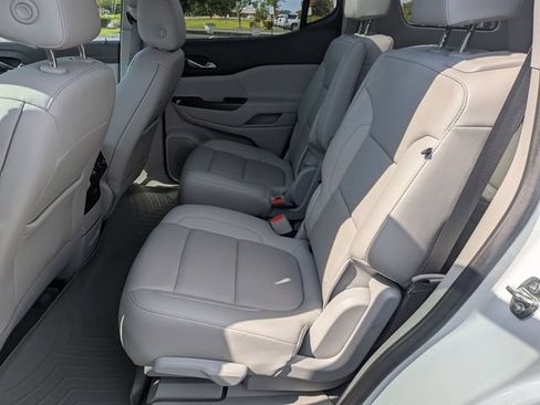 Used 2021 GMC Acadia SLT w/ Premium Package AWD/4WD image 33