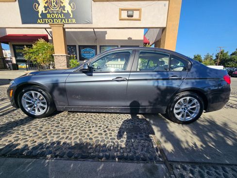 Used 2018 BMW 320i Sedan image 8
