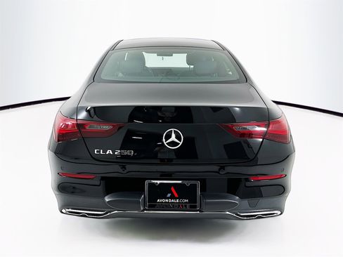 Used 2025 Mercedes-Benz CLA 250 image 7