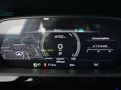 Used 2022 Audi e-tron Prestige AWD/4WD image 7