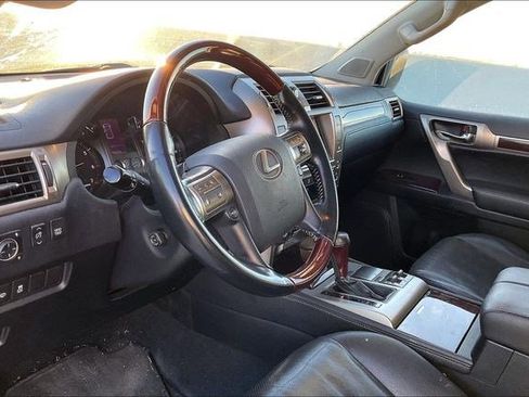Used 2014 Lexus GX 460 image 7