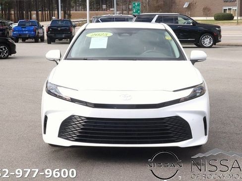Used 2025 Toyota Camry LE image 2