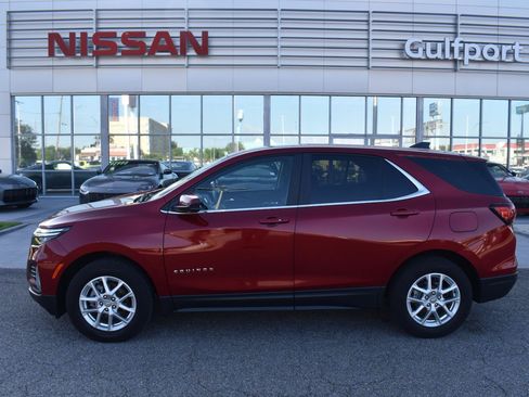 Used 2023 Chevrolet Equinox LT AWD/4WD image 3