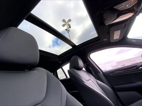 Used 2024 BMW X4 xDrive30i image 14