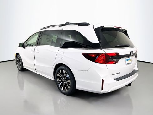 New 2026 Honda Odyssey Elite image 5